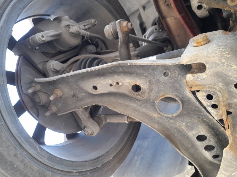 Recambio de brazo suspension inferior delantero derecho para seat leon (5f1) 2.0 tsi referencia OEM IAM 5WA407152  