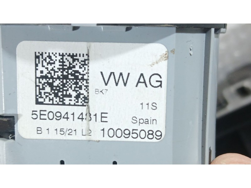 Recambio de mando luces para skoda fabia iii (nj3) 1.0 tsi referencia OEM IAM 5E0941431GWHI  