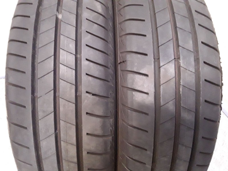 Recambio de neumatico pareja para neumaticos reutilizados - referencia OEM IAM 175651584H BRIDGESTONE 175/65/15/84H