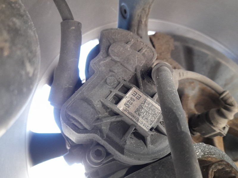 Recambio de pinza freno trasera derecha para seat leon (5f1) 2.0 tsi referencia OEM IAM 8V0615424D  