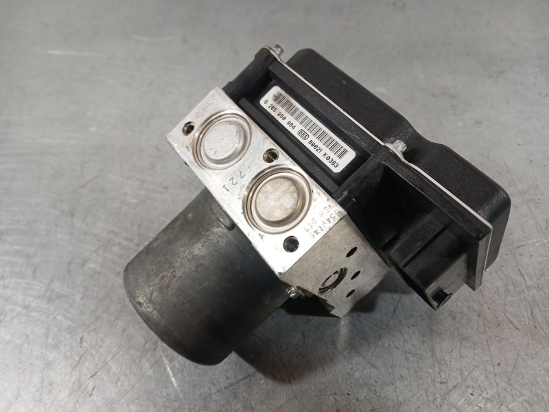Recambio de abs para audi q5 (8rb) 2.0 tdi quattro referencia OEM IAM 8R0614517T  