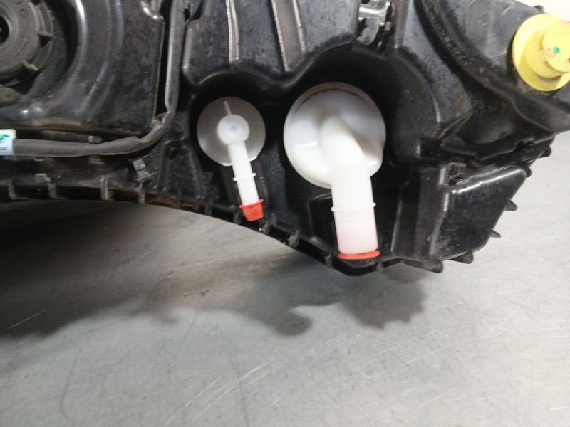 Recambio de deposito adblue para peugeot 5008 ii (mc_, mj_, mr_, m4_) 1.6 bluehdi 120 referencia OEM IAM 1682620780  