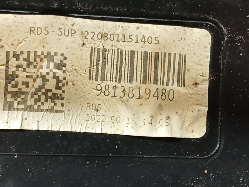 Recambio de deposito adblue para peugeot 5008 ii (mc_, mj_, mr_, m4_) 1.6 bluehdi 120 referencia OEM IAM 1682620780  