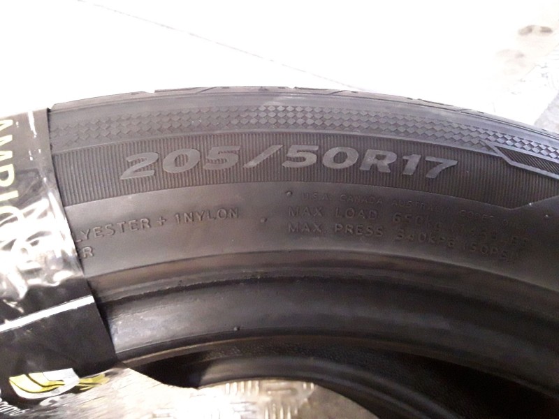 Recambio de neumatico pareja para neumaticos reutilizados - referencia OEM IAM 205501793V HANKOOK 205/50/17/93V