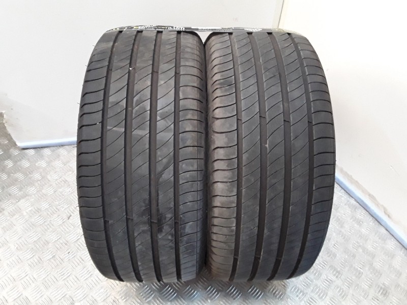 Recambio de neumatico pareja para neumaticos reutilizados - referencia OEM IAM 235401895W MICHELIN 235/40/18/95W
