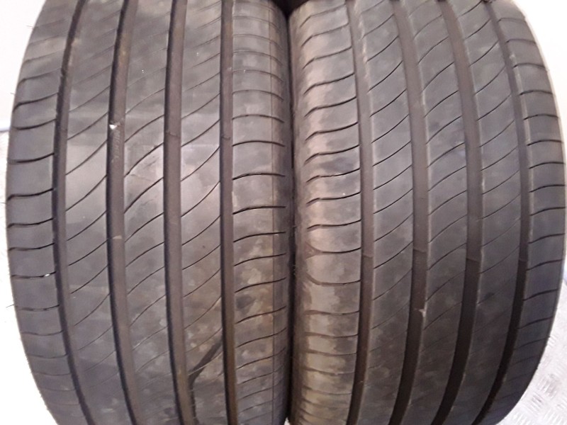 Recambio de neumatico pareja para neumaticos reutilizados - referencia OEM IAM 235401895W MICHELIN 235/40/18/95W