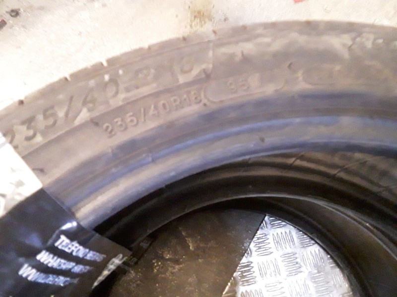 Recambio de neumatico pareja para neumaticos reutilizados - referencia OEM IAM 235401895W MICHELIN 235/40/18/95W