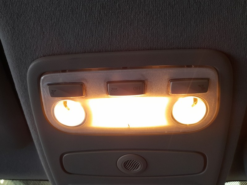 Recambio de luz interior para renault clio iv (bh_) 1.5 dci 90 referencia OEM IAM 264304513R  