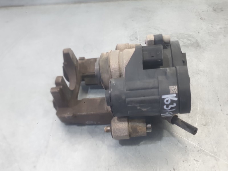Recambio de pinza freno trasera derecha para seat ateca (kh7) xperience referencia OEM IAM 8V0698671  ELECTRICA