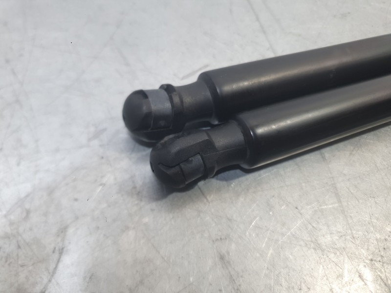 Recambio de amortiguadores maletero / porton para seat ateca (kh7) xperience referencia OEM IAM 575827550D  