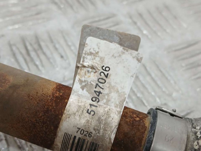 Recambio de transmision delantera izquierda para alfa romeo mito (145) basis referencia OEM IAM 51947026  