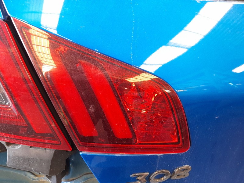 Recambio de piloto trasero izquierdo interior para peugeot 308 ii (lb_, lp_, lw_, lh_, l3_) 1.5 bluehdi 130 referencia OEM IAM 9