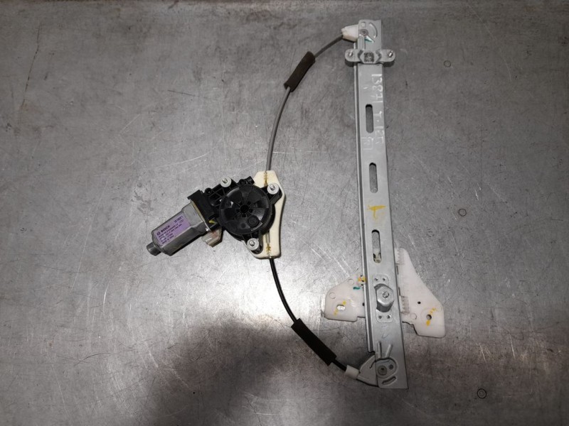 Recambio de elevalunas trasero izquierdo para hyundai i20 classic referencia OEM IAM SIN REF 2 PINS ELECTRICO 2 PINES