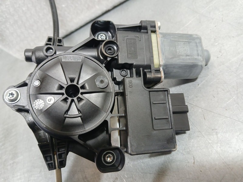 Recambio de elevalunas trasero derecho para volkswagen tiguan (ad1, ax1) 1.5 tsi referencia OEM IAM 5NA839462C  