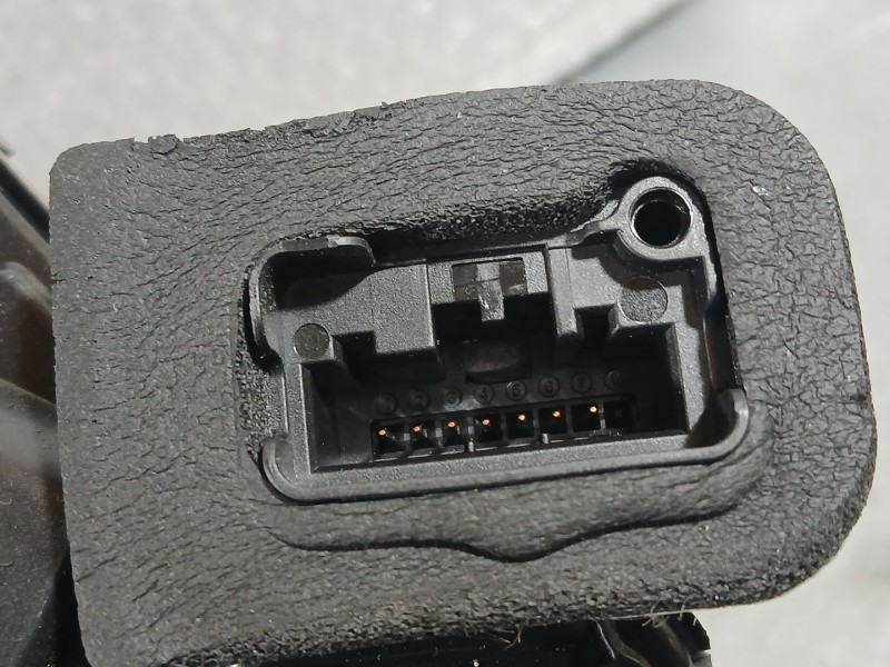Recambio de cerradura puerta trasera derecha para volkswagen tiguan (ad1, ax1) 1.5 tsi referencia OEM IAM 5TA839016P  