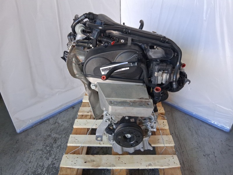 Recambio de motor completo para skoda fabia iii (nj3) 1.0 tsi referencia OEM IAM DKLD 04C100098K 