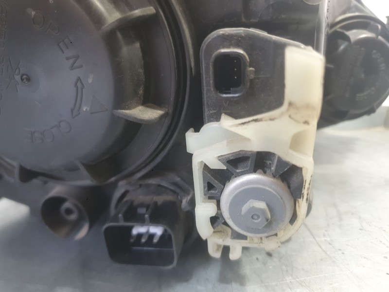 Recambio de faro izquierdo para hyundai i10 ii (ba, ia) 1.2 referencia OEM IAM 92101B9000  