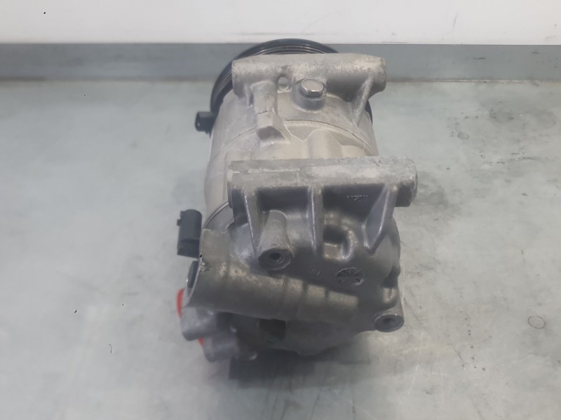 Recambio de compresor aire acondicionado para jeep compass (mp, m6, mv, m7) 1.4 multiair referencia OEM IAM 68402648AA  