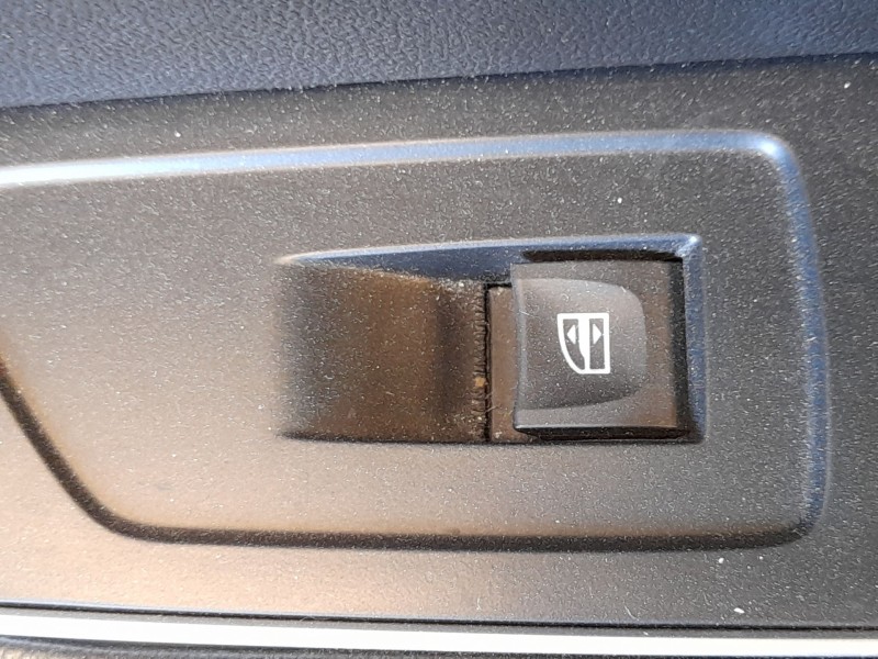 Recambio de mando elevalunas trasero derecho para renault talisman (lp_) 1.5 dci 110 referencia OEM IAM 254218614R  