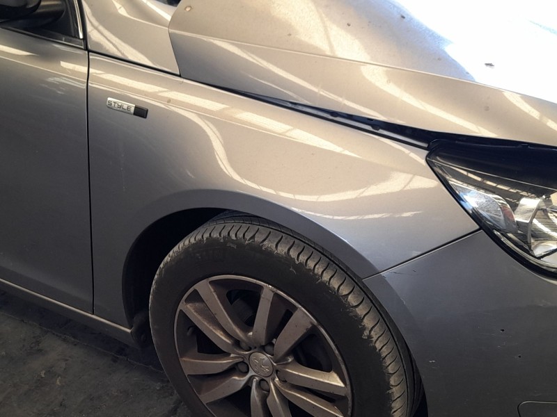 Recambio de aleta delantera derecha para peugeot 308 ii (lb_, lp_, lw_, lh_, l3_) 1.6 bluehdi 120 referencia OEM IAM 9802164280 