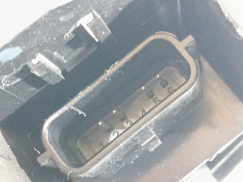 Recambio de cerradura puerta delantera derecha para renault talisman (lp_) 1.6 dci 130 referencia OEM IAM 805023720R  