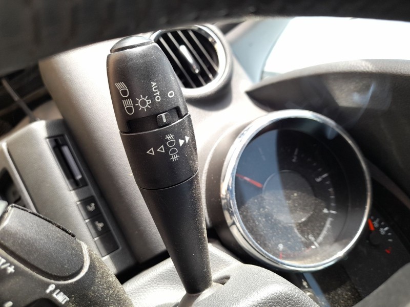 Recambio de mando luces y limpia para peugeot 5008 (0u_, 0e_) 1.6 hdi referencia OEM IAM 6242WQ  