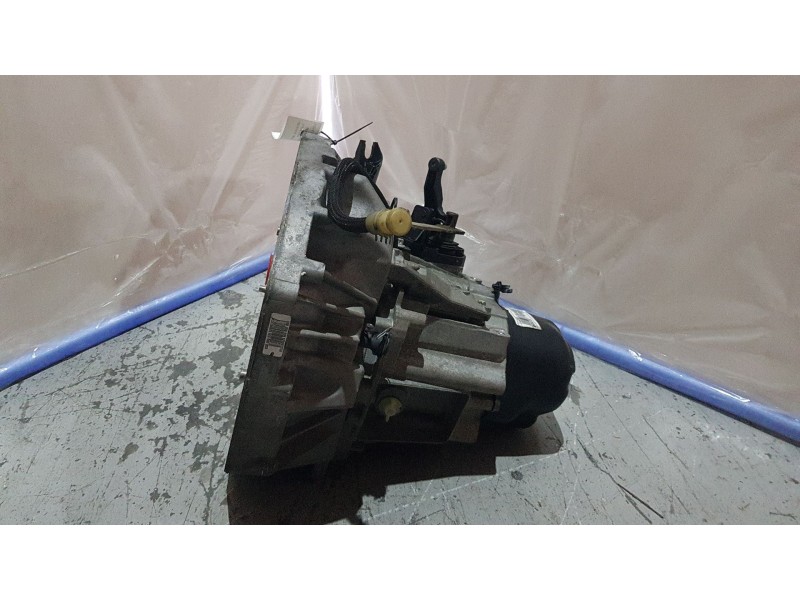 Recambio de caja cambios para dacia sandero ii (b8_) 1.5 dci referencia OEM IAM JR5 320103551R 8201661815 A047711