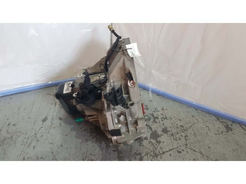 Recambio de caja cambios para dacia sandero ii (b8_) 1.5 dci referencia OEM IAM JR5 320103551R 8201661815 A047711