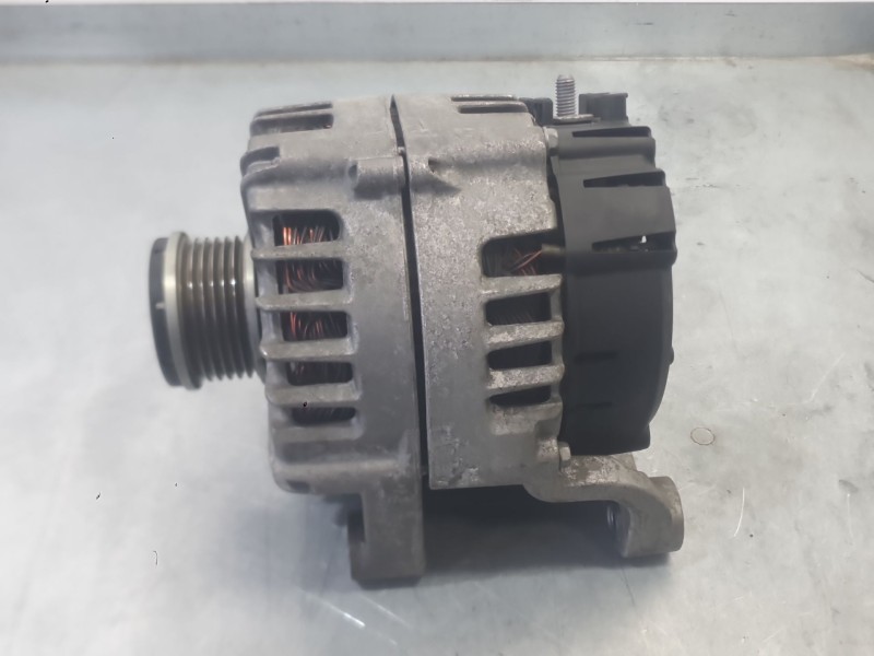 Recambio de alternador para bmw x1 (e84) sdrive 18 d referencia OEM IAM 12317802619  