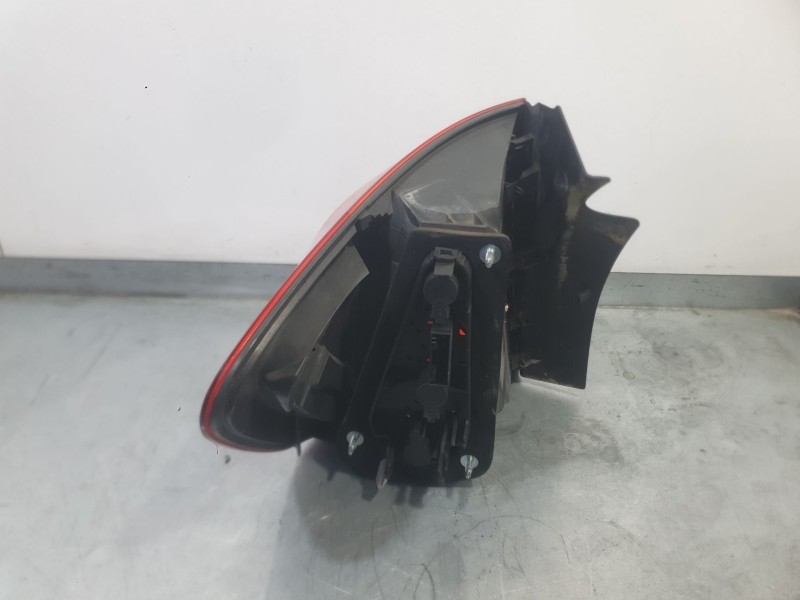 Recambio de piloto trasero derecho exterior para bmw x1 (e84) sdrive 18 d referencia OEM IAM 63212992478  