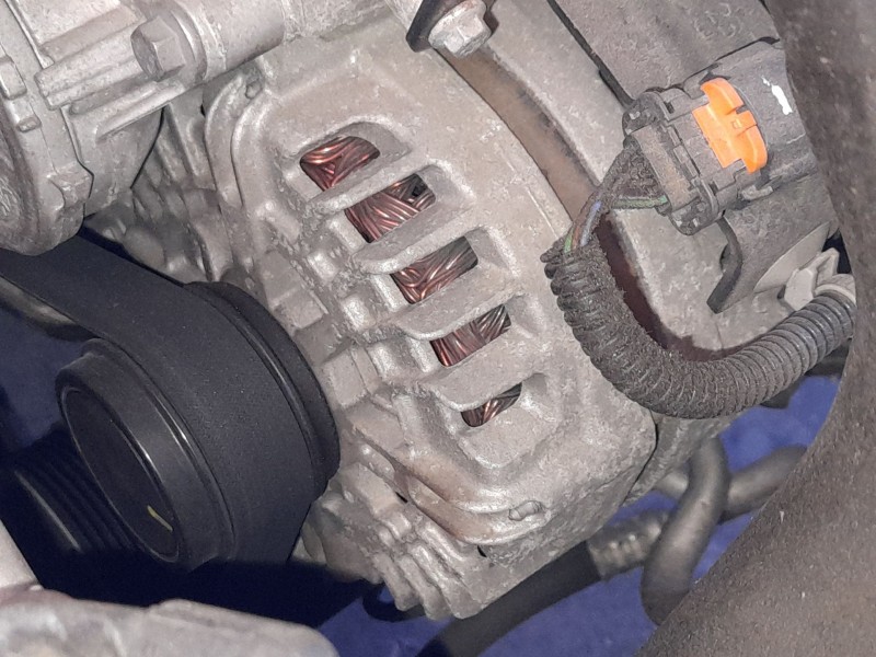 Recambio de alternador para peugeot 308 ii (lb_, lp_, lw_, lh_, l3_) 1.6 bluehdi 120 referencia OEM IAM 9810525380 1612458880 