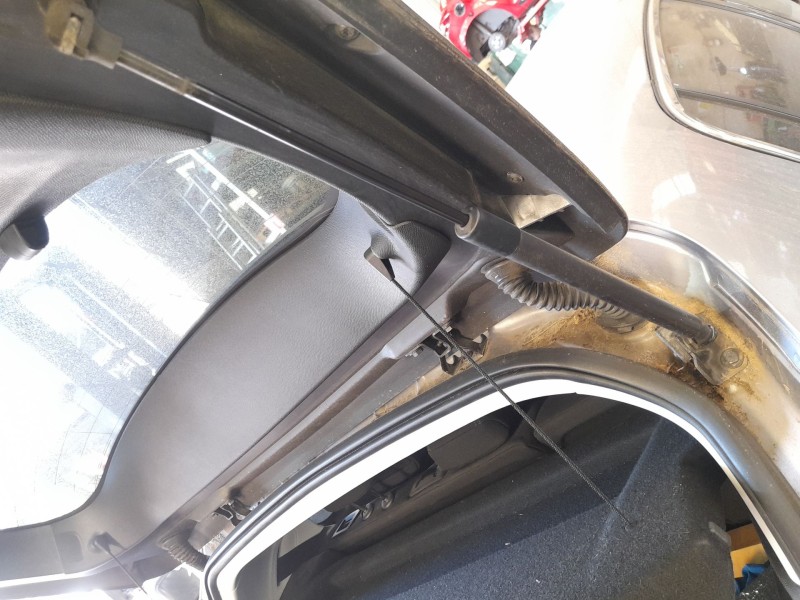 Recambio de amortiguadores maletero / porton para peugeot 308 ii (lb_, lp_, lw_, lh_, l3_) 1.6 bluehdi 120 referencia OEM IAM 98