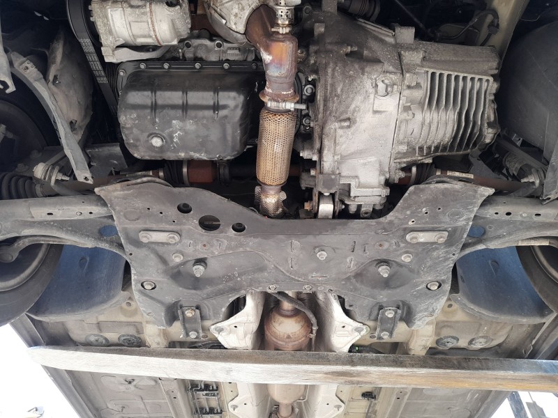 Recambio de puente delantero para peugeot 308 ii (lb_, lp_, lw_, lh_, l3_) 1.6 bluehdi 120 referencia OEM IAM 9677071880  