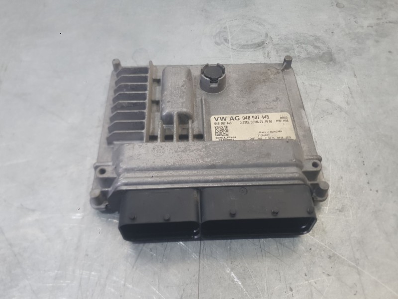 Recambio de centralita motor uce para volkswagen polo (6c1) edition bmt referencia OEM IAM   