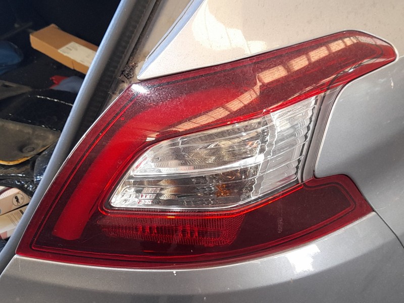 Recambio de piloto trasero derecho exterior para peugeot 308 ii (lb_, lp_, lw_, lh_, l3_) 1.6 bluehdi 120 referencia OEM IAM 967
