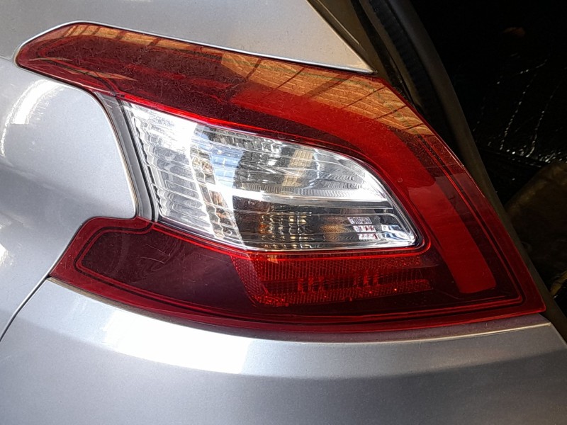 Recambio de piloto trasero izquierdo exterior para peugeot 308 ii (lb_, lp_, lw_, lh_, l3_) 1.6 bluehdi 120 referencia OEM IAM 9
