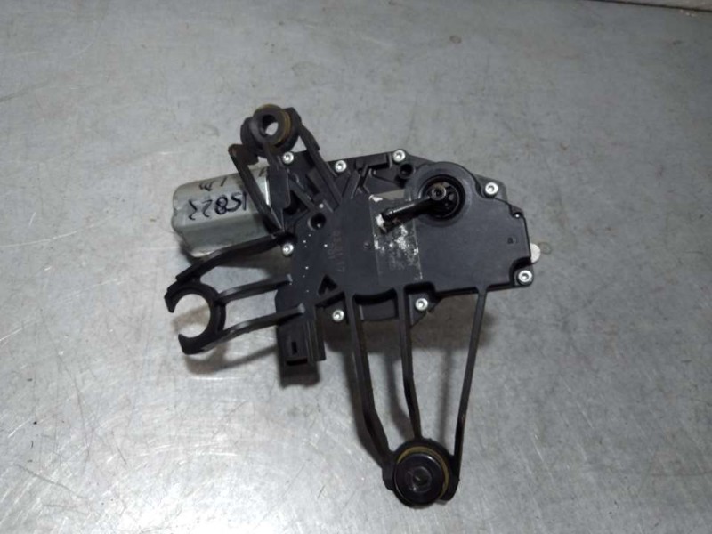 Recambio de motor limpia trasero para peugeot partner (s2) combi plus referencia OEM IAM 9647455580 390023423 BOSCH