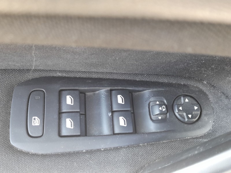 Recambio de mando elevalunas delantero izquierdo para peugeot 308 ii (lb_, lp_, lw_, lh_, l3_) 1.6 bluehdi 120 referencia OEM IA
