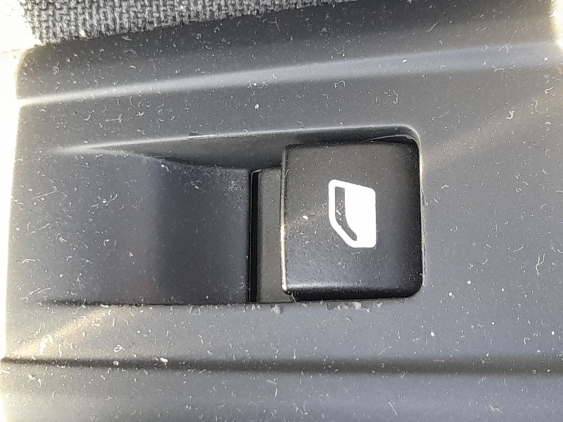 Recambio de mando elevalunas delantero derecho para peugeot 308 ii (lb_, lp_, lw_, lh_, l3_) 1.6 bluehdi 120 referencia OEM IAM 