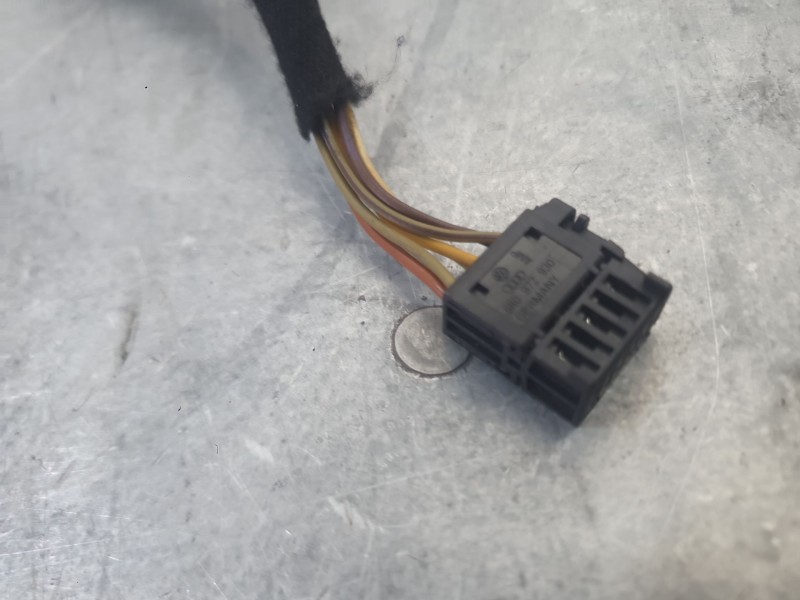 Recambio de retrovisor derecho para volkswagen polo (6c1) edition bmt referencia OEM IAM 6C1857508A  ELECTRICO