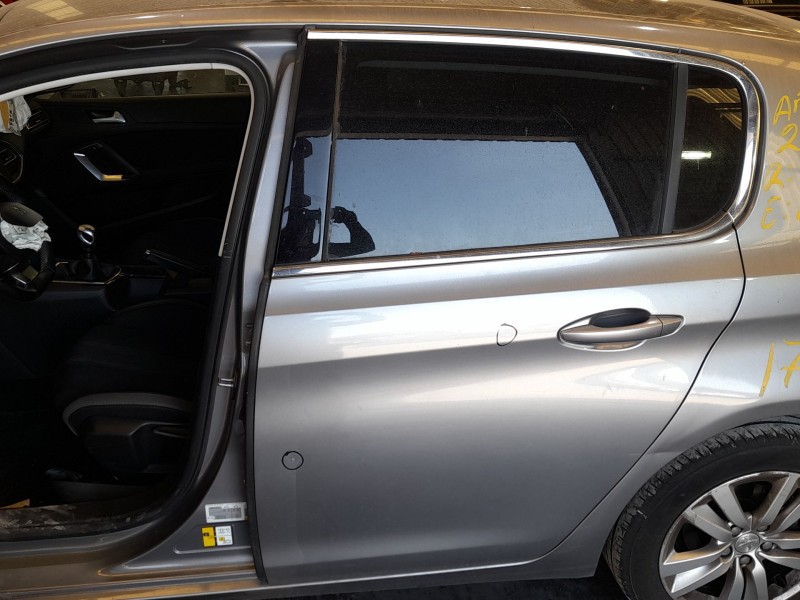 Recambio de puerta trasera izquierda para peugeot 308 ii (lb_, lp_, lw_, lh_, l3_) 1.6 bluehdi 120 referencia OEM IAM 9802165680