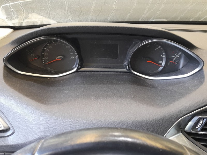 Recambio de cuadro instrumentos para peugeot 308 ii (lb_, lp_, lw_, lh_, l3_) 1.6 bluehdi 120 referencia OEM IAM 9822774780  
