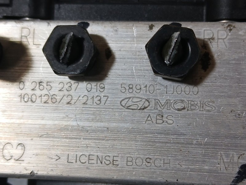 Recambio de abs para hyundai i20 i (pb, pbt) 1.2 referencia OEM IAM 589101J000  