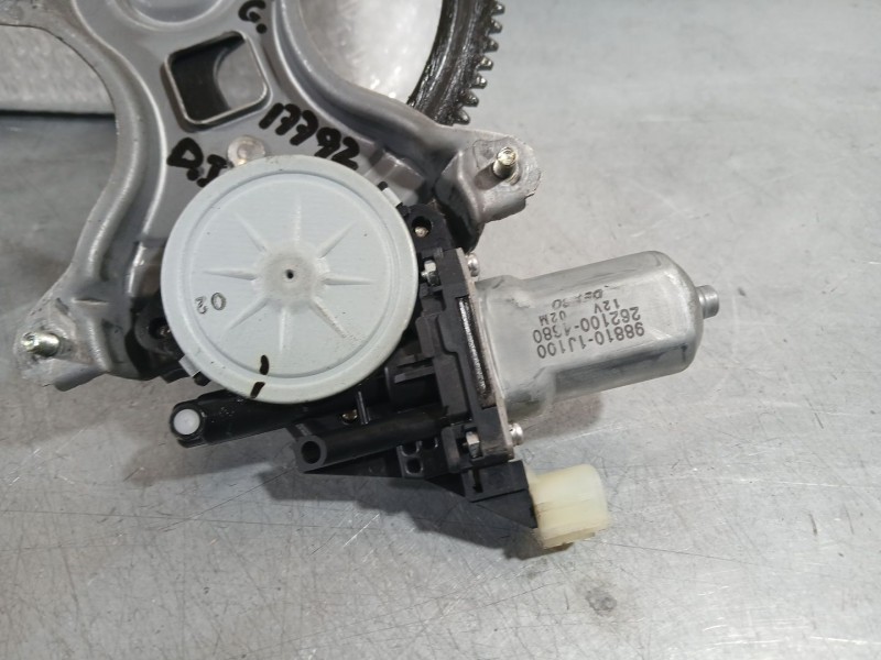 Recambio de elevalunas delantero izquierdo para hyundai i20 i (pb, pbt) 1.2 referencia OEM IAM 824031J010  