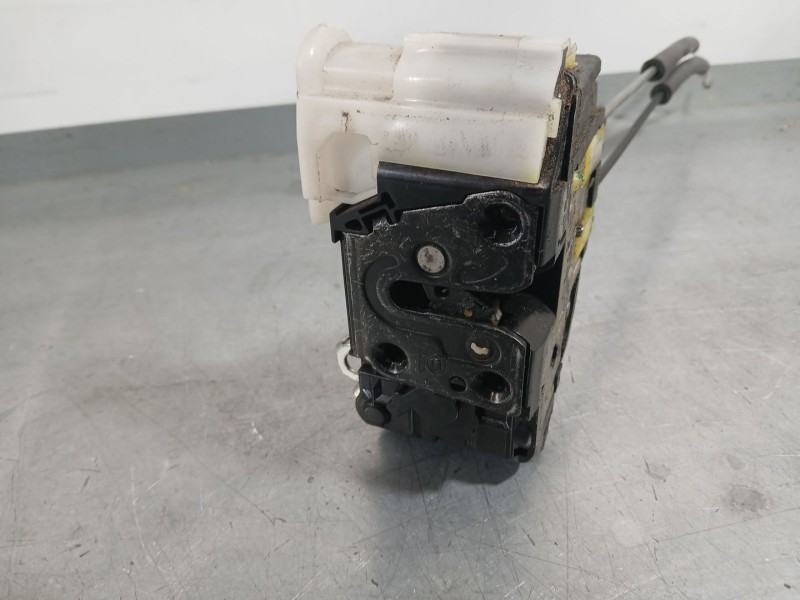 Recambio de cerradura puerta delantera izquierda para hyundai i20 i (pb, pbt) 1.2 referencia OEM IAM 813101J030  