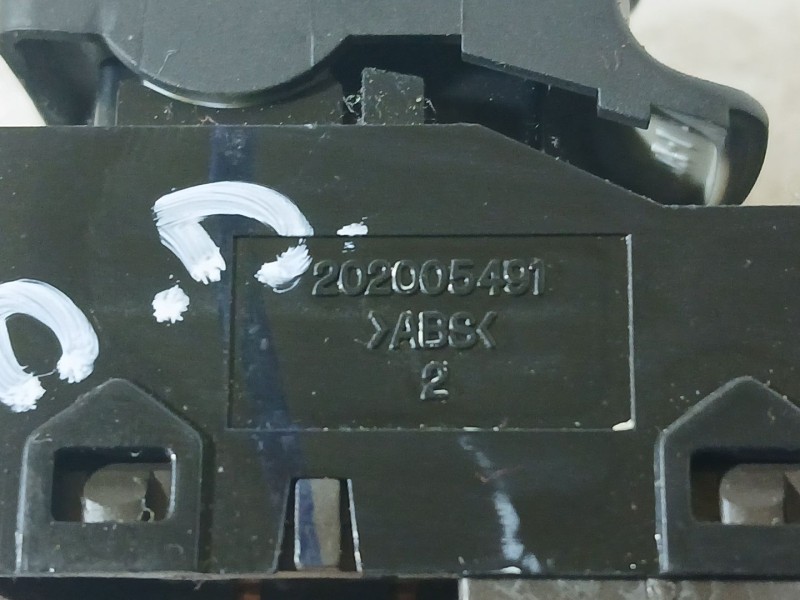 Recambio de mando elevalunas delantero derecho para hyundai i20 i (pb, pbt) 1.2 referencia OEM IAM 935801J000  