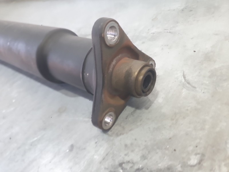 Recambio de transmision central para bmw x5 (e70) 3.0 d referencia OEM IAM 26107564396 TRASERA 