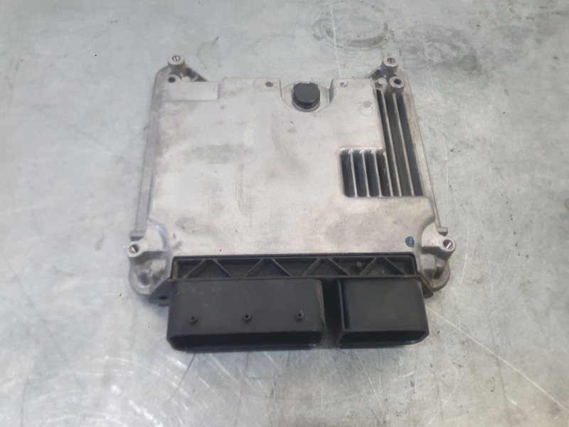 Recambio de centralita motor uce para bmw x5 (e70) 3.0 d referencia OEM IAM   
