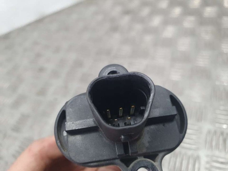 Recambio de caudalimetro para opel astra j lim. selective referencia OEM IAM 13301682 0280218268 BOSCH