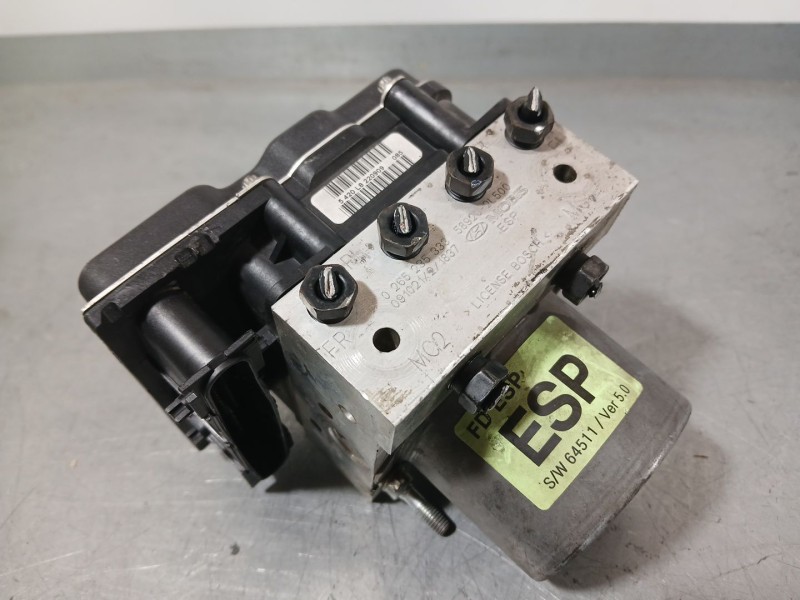 Recambio de abs para hyundai i30 (fd) 1.6 crdi referencia OEM IAM 589202L300  